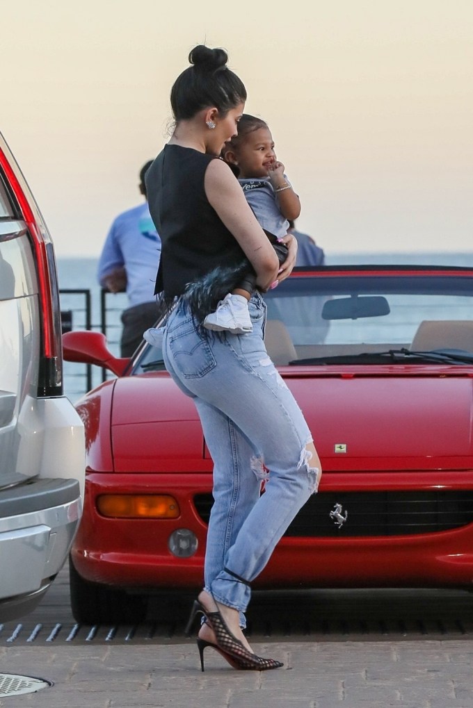 Kylie Carries Stormi To The Car