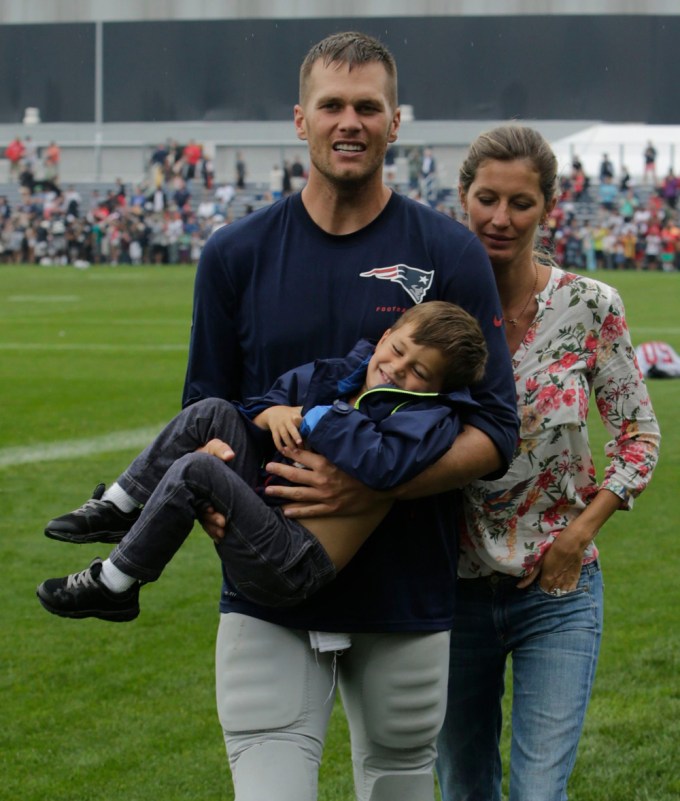 Brady With His Family And The Bucs