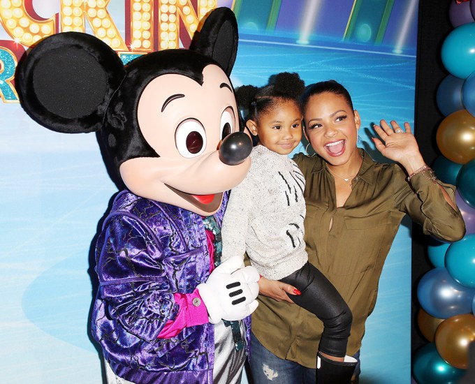Celeb Kids Meeting Mickey & Minnie Mouse