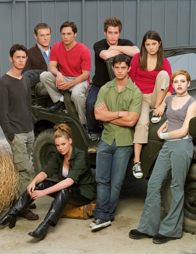 ‘Roswell’ Reboot Cast