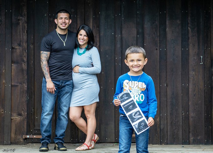 Javi Marroquin and fiancee Lauren Comeau with his son Lincolln