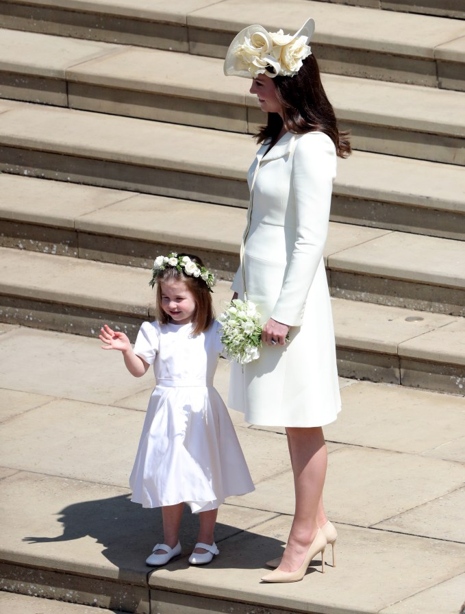 Kate Middleton & Princess Charlotte outside