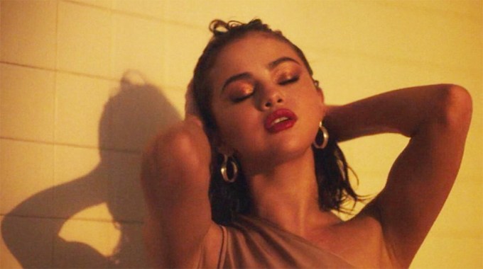 Selena Gomez’s Sexiest Music Video Looks Of All-Time