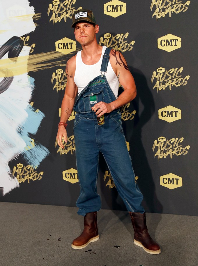 2018 CMT Music Awards Men’s Fashion — See The Hottest Hunks