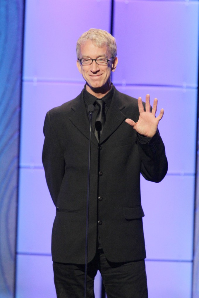 Andy Dick waves