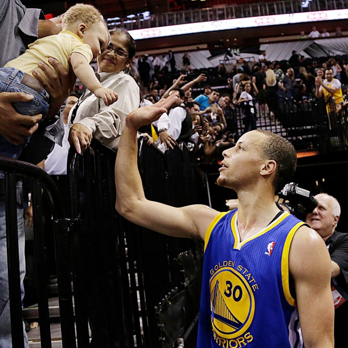 Riley Curry Attends Basketball Game