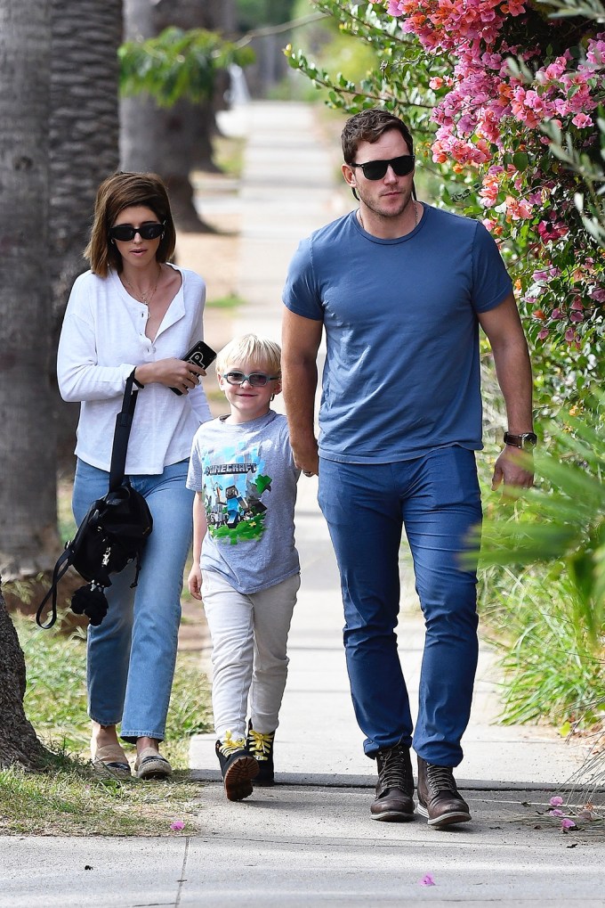 Chris Pratt Heads To Breakfast With His Family