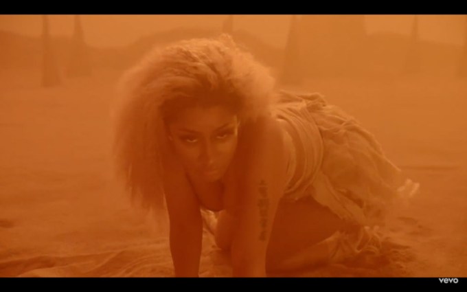Nicki Minajs ‘ganja Burn Music Video — Pics Hollywood Life