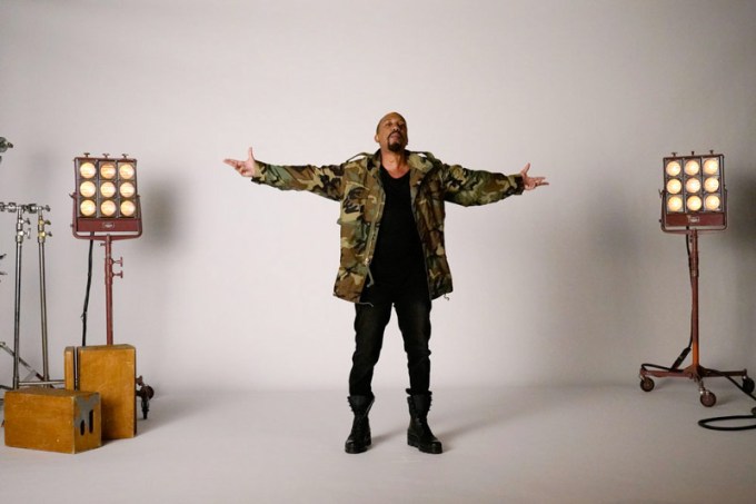 Chris Redd doing a Kanye West impression.