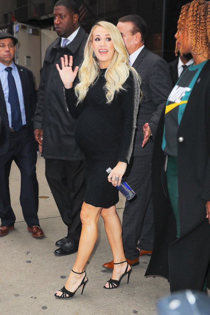Carrie Underwood’s Maternity Photos