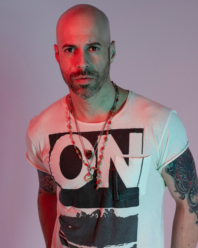 Chris Daughtry in another pic