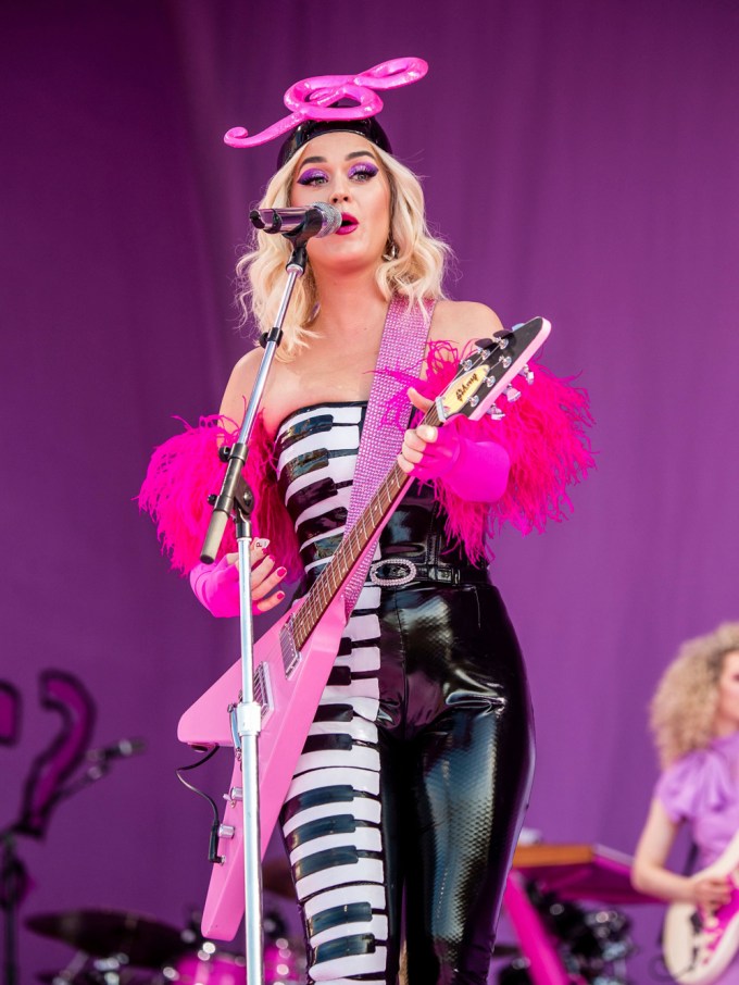 Katy Perry Performs At The New Orleans Jazz aAnd Heritage Festival