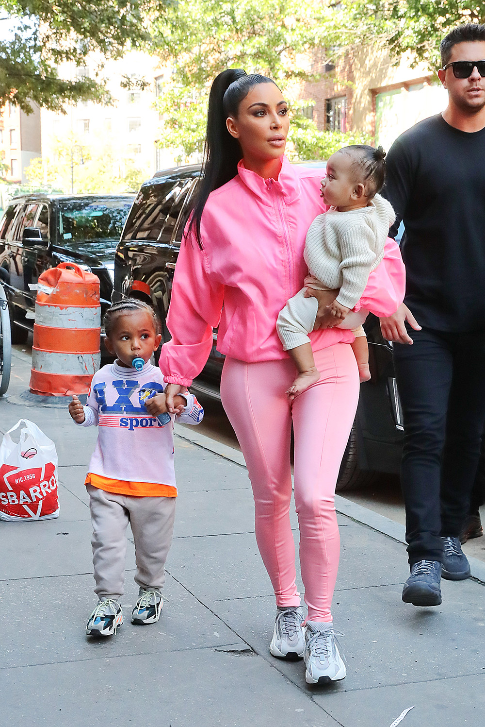 Kim Kardashian's Pink Outfits: See Pics – Hollywood Life