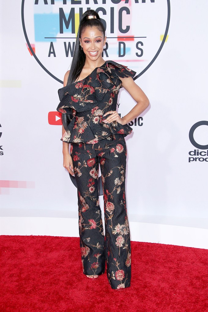 American Music Awards 2018: Best Dresses