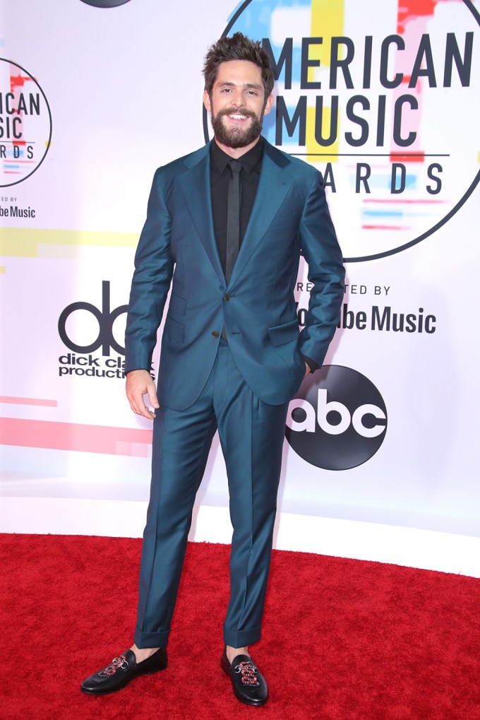 American Music Awards 2018: Red Carpet Photo