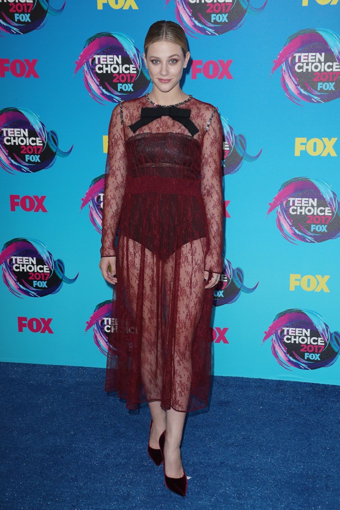 Lili Reinhart Is Sassy And Sweet At The 2017 Teen Choice Awards