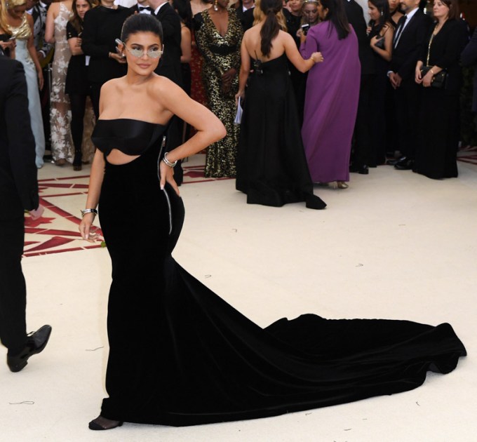 Sexiest Gowns On The Red Carpet This Year