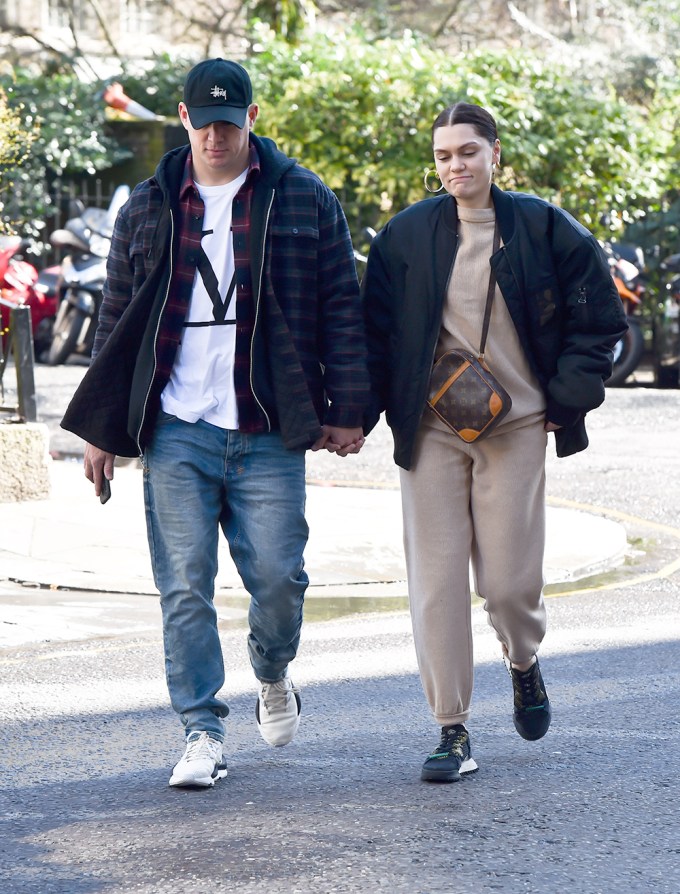Channing Tatum & Jessie J take a stroll in London