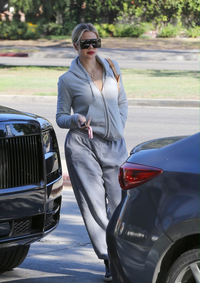 Khloe Kardashian Indulges In Retail Therapy In Gray Sweats
