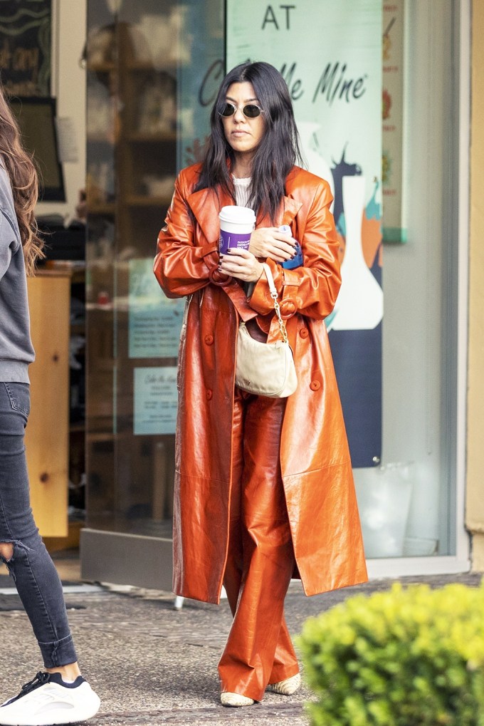 Kourtney Kardashian Gets Coffee