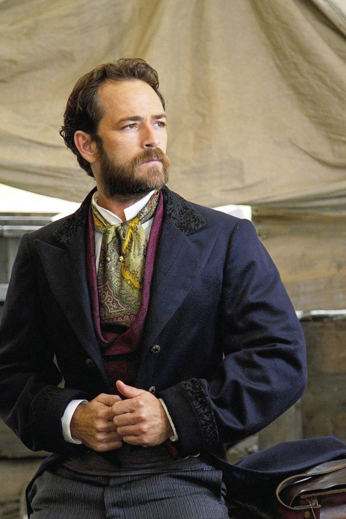 Luke Perry In Character For ‘Goodnight For Justice’
