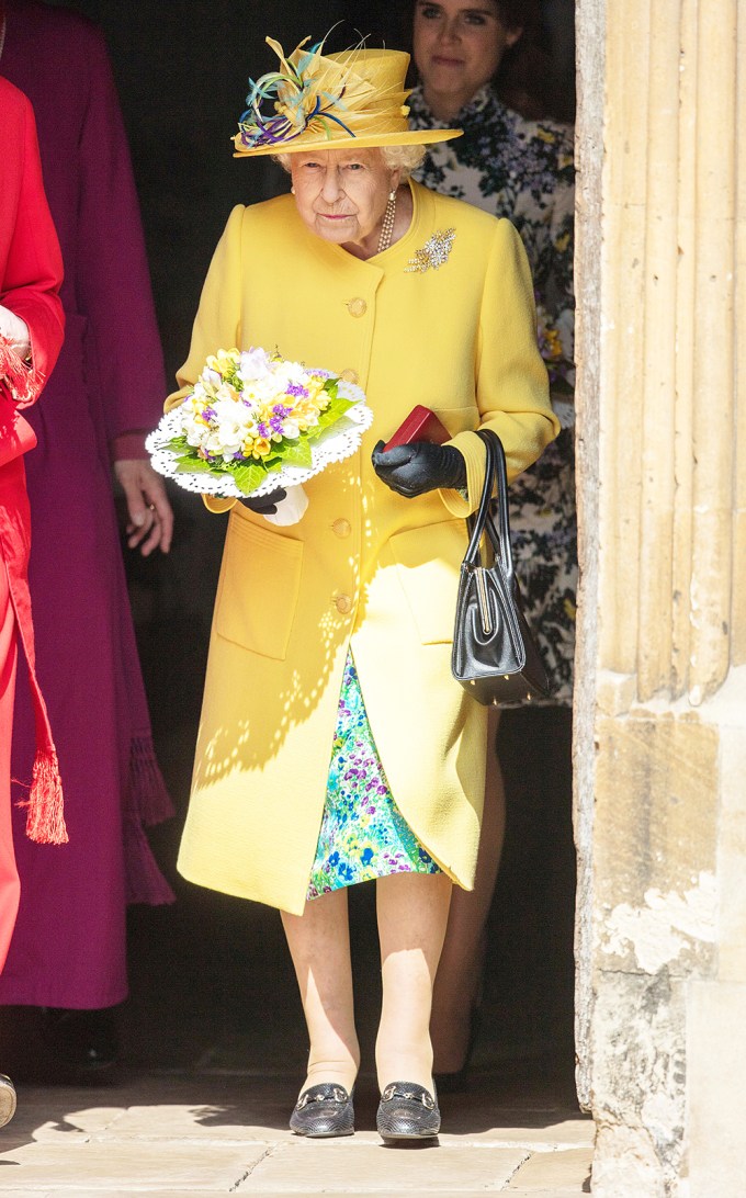 Queen Elizabeth in her yellow coat
