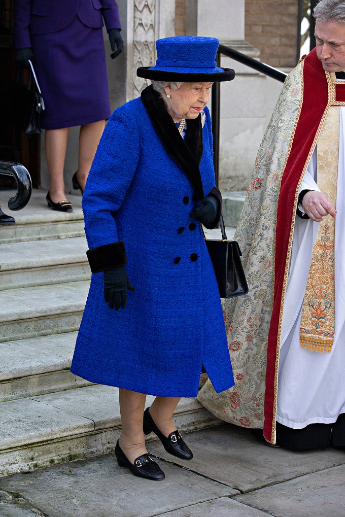 Queen Elizabeth in blue