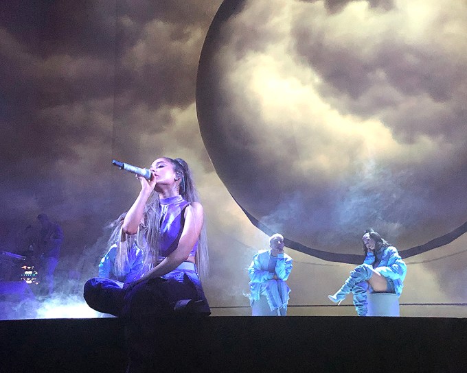 Ariana Grande Singing On ‘Sweetener’ Tour Stage