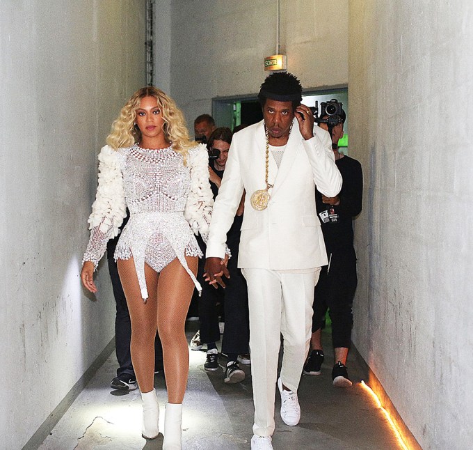 Beyonce & Jay-Z Walking To The Stage