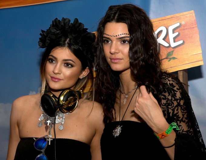 Kendall & Kylie Get Glittery In 2014