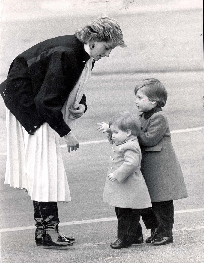Princess Diana Talking To Her Sons Princes William & Harry