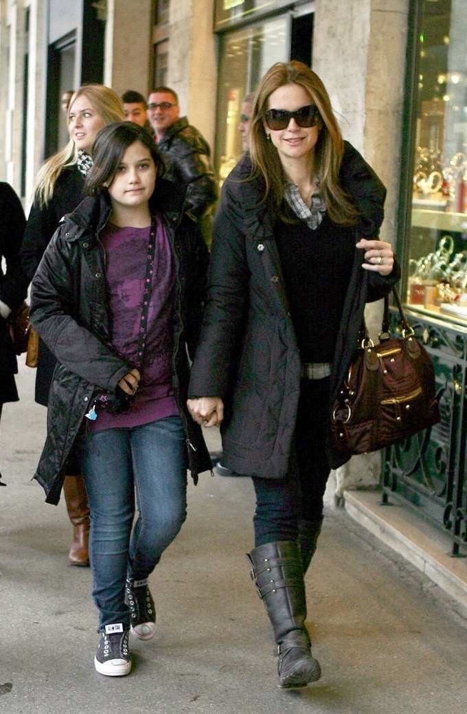 Ella Bleu Travolta Holds Hands With Mom Kelly Preston In Paris