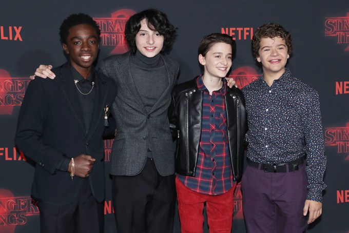 Finn Wolfhard & his co-stars pose and smile