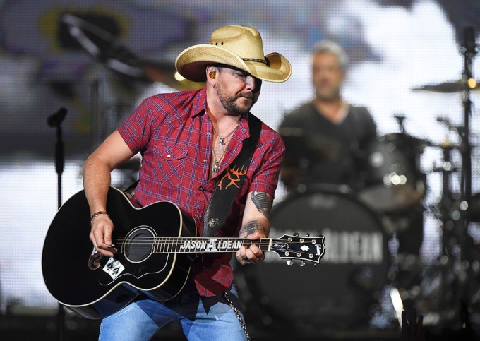 Jason Aldean performs Friday, May 3, 2019 in the Mohegan Sun Arena.