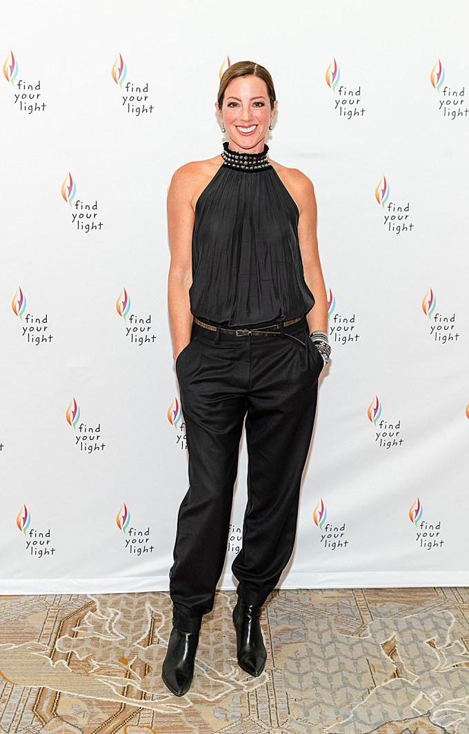 Sarah McLachlan in an all black ensemble at the Find Your Light Gala