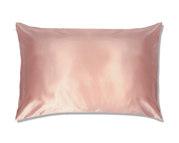 The Hollywood Silk Solution – Pillow Cases, $45, thehollywoodsilksolution.com