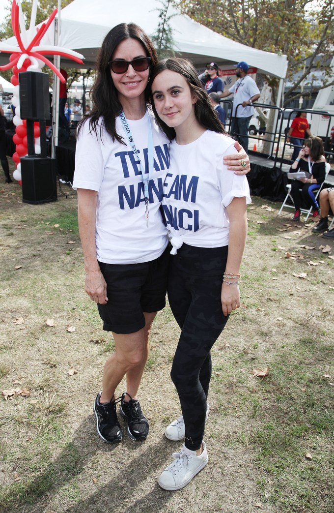 Courteney Cox & Coco Arquette At The LA County Walk To Defeat ALS