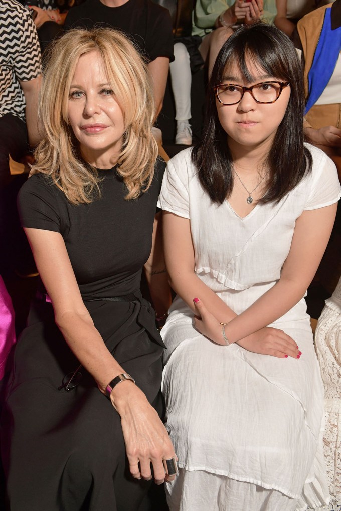 Meg Ryan & her daughter at Paris Fashion Week