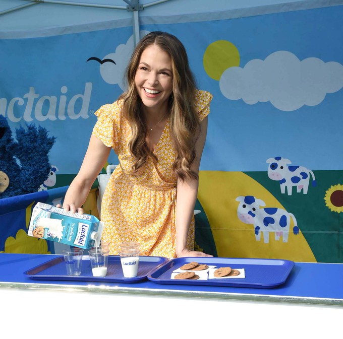 Sutton Foster at Sesame Street`s 50th Anniversary Road Trip