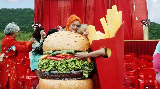 Katy Perry & Taylor Swift Hug It Out