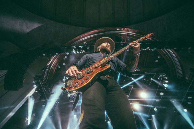 Zac Brown Performs in New Jersey