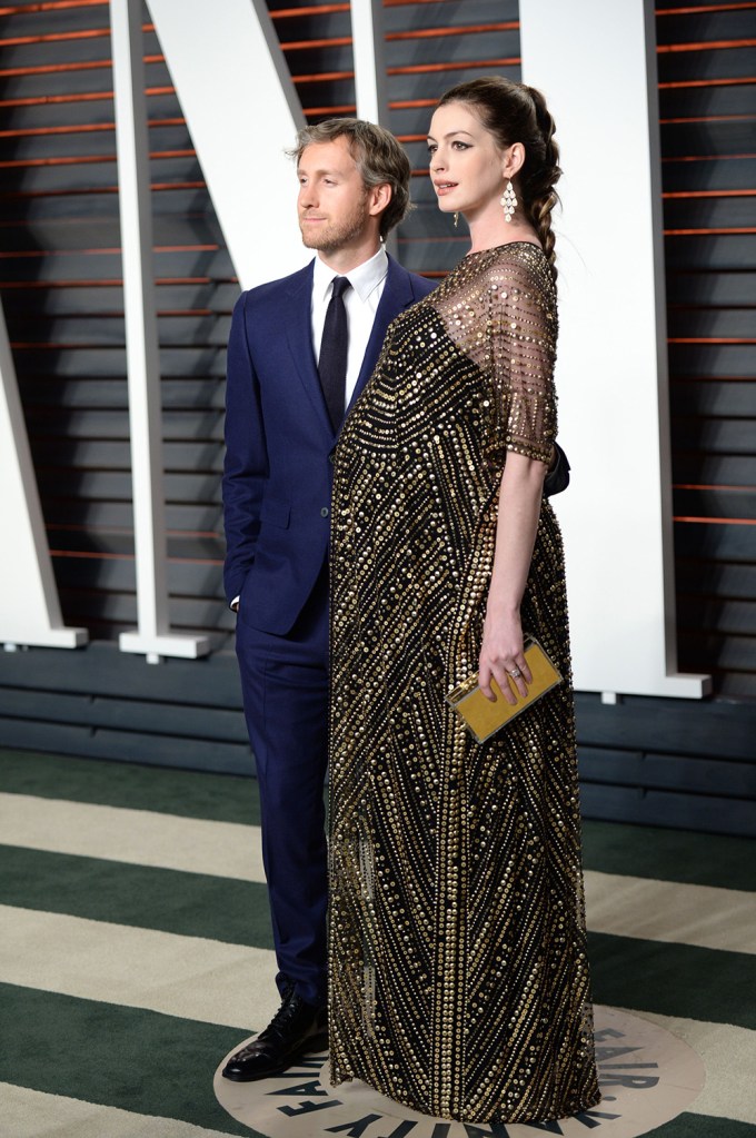 Adam Shulman and Anne Hathaway at 2016 Oscars