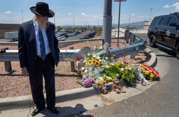 Rabbi Yisrael Greenberg looks at the makeshift memoria