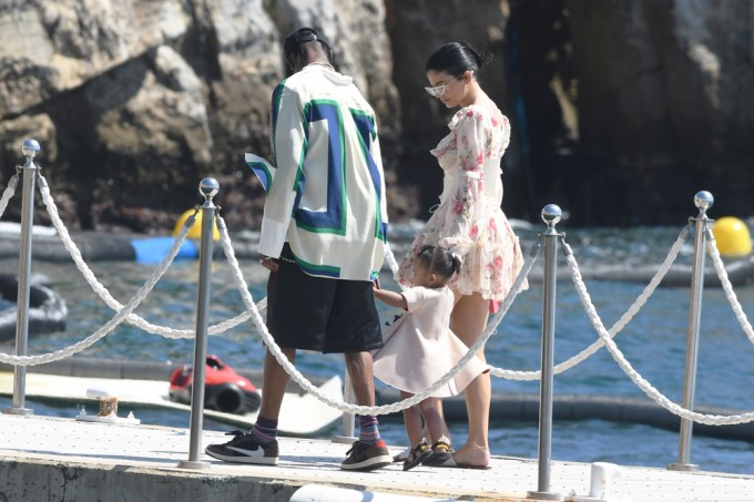 Kylie Jenner & Travis Scott take daughter Stormi for a stroll