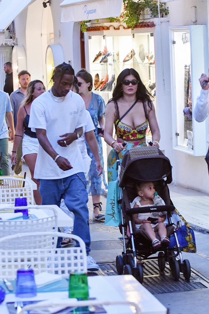 Kylie Jenner & Travis Scott go shopping with daughter Stormi in Capri