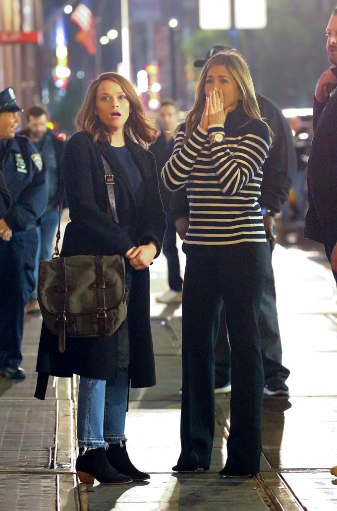 Reese Witherspoon & Jennifer Aniston Filming