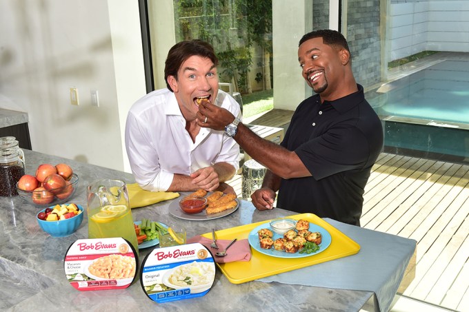 Jerry O`Connell and Alfonso Ribeiro celebrate the Bob Evans Farms `Love at First Bite` Campaign
