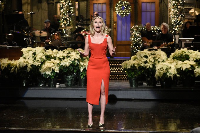 Scarlett Johansson hosts ‘SNL’ for the 6th time