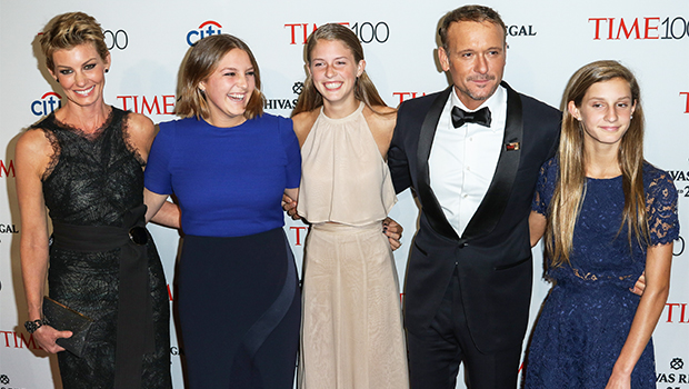 Tim McGraw Posts Pic Of His Beautiful Daughters: They're