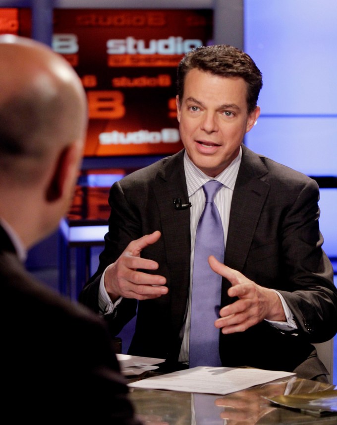 Shepard Smith conducts an interview